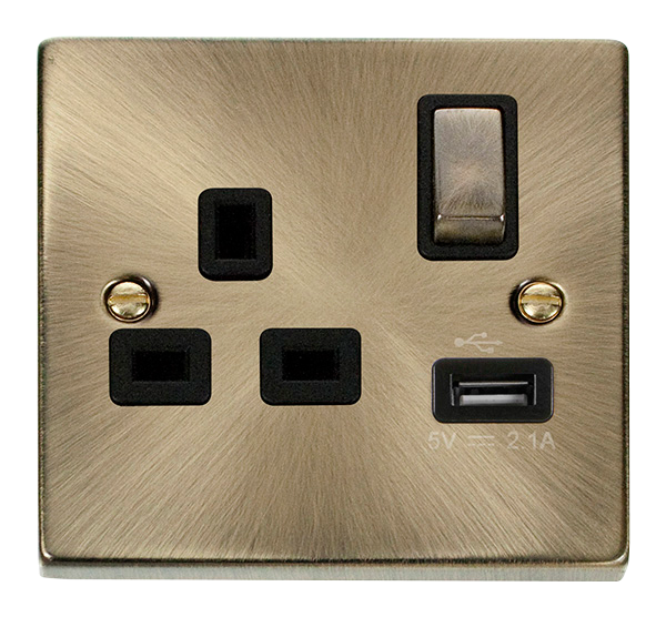 Deco Antique Brass - 1 Gang Switched Socket BK insert USB